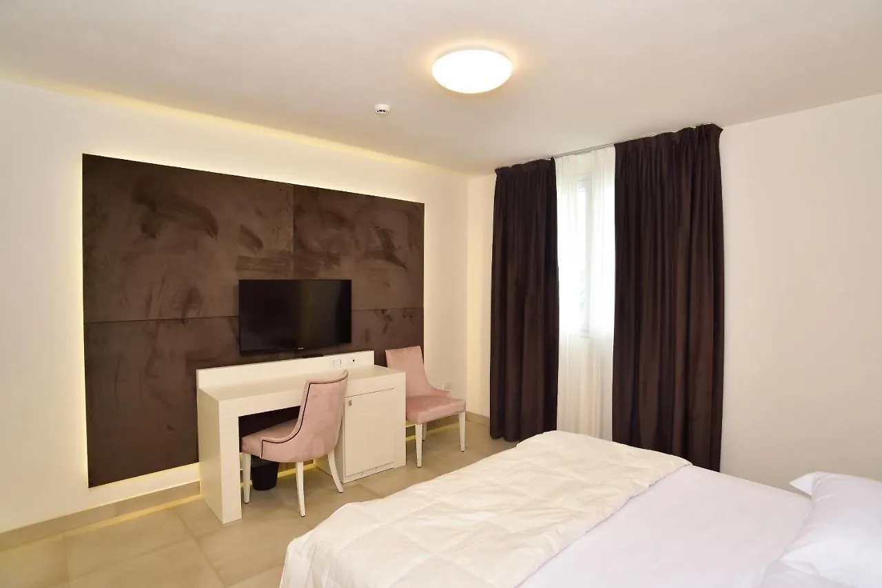 M2 Hotel Campi Bisenzio