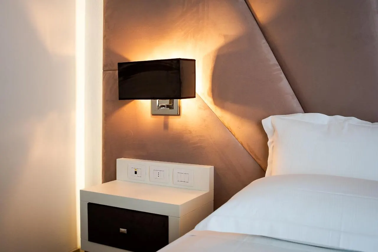 M2 Hotel Campi Bisenzio